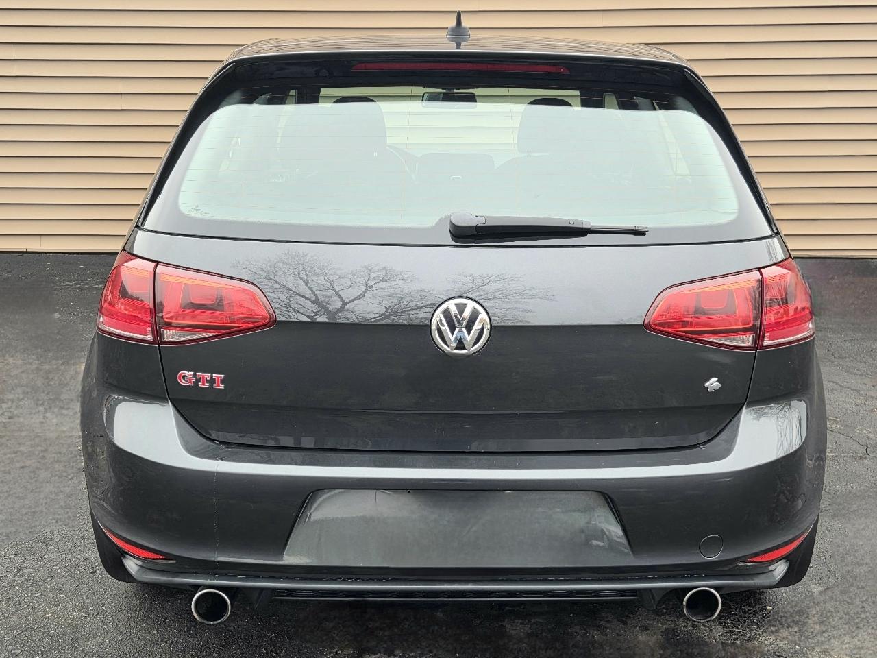 Volkswagen Golf GTI 2dr HB Man SE 2015