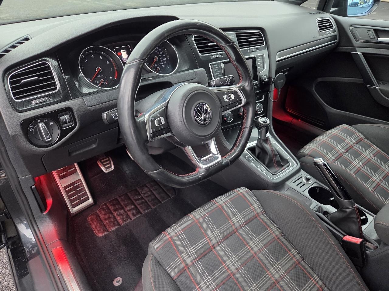 Volkswagen Golf GTI 2dr HB Man SE 2015