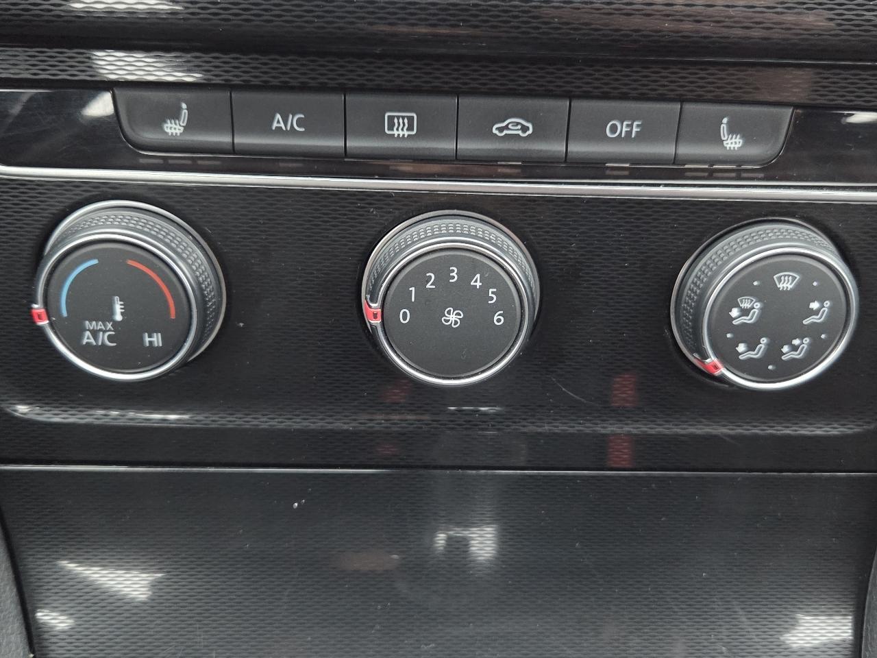 Volkswagen Golf GTI 2dr HB Man SE 2015