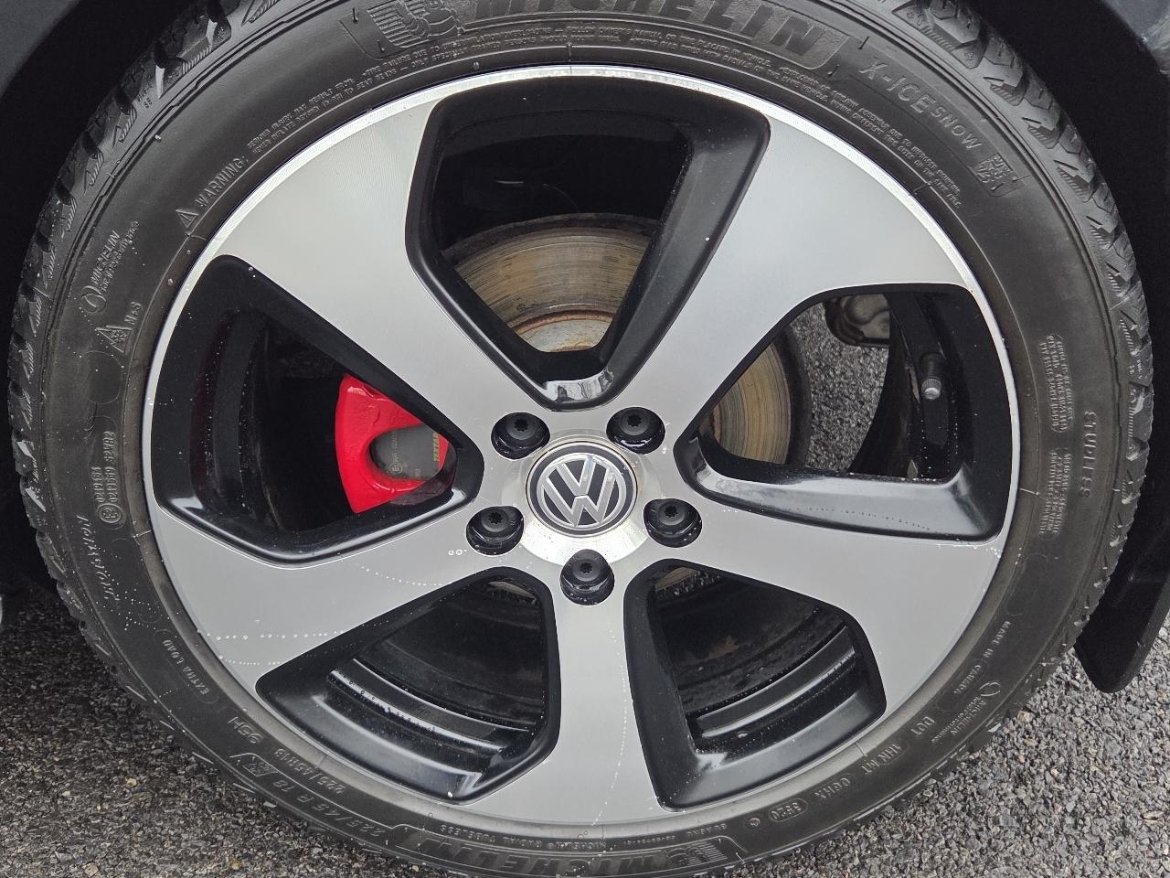 Volkswagen Golf GTI 2dr HB Man SE 2015