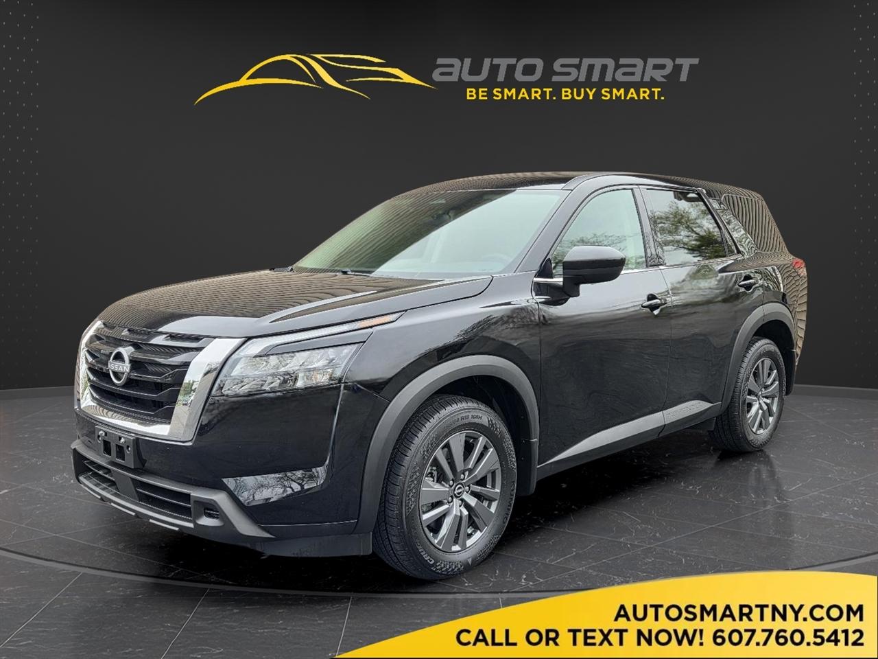 2023 Nissan Pathfinder S 4WD