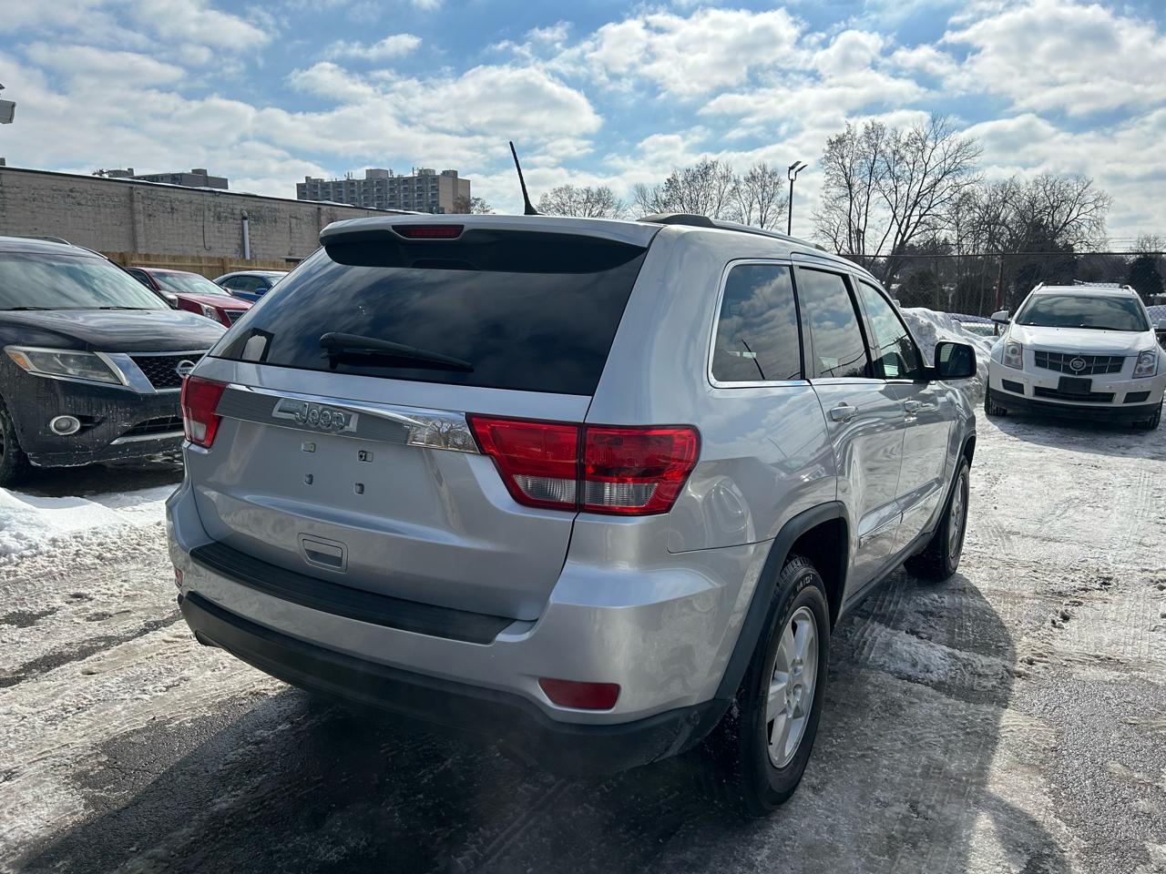 Jeep Grand Cherokee  2011