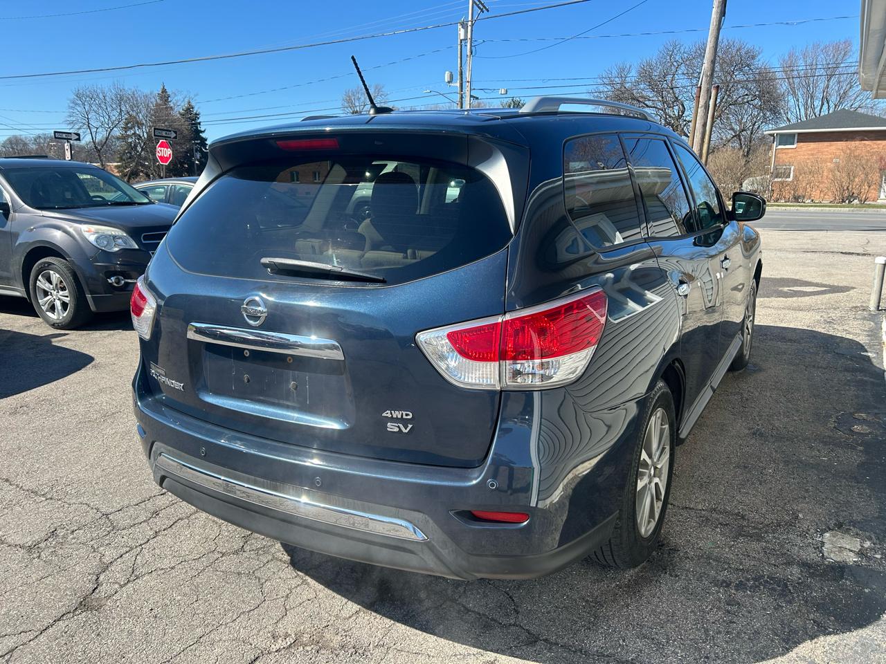 Nissan Pathfinder  2013