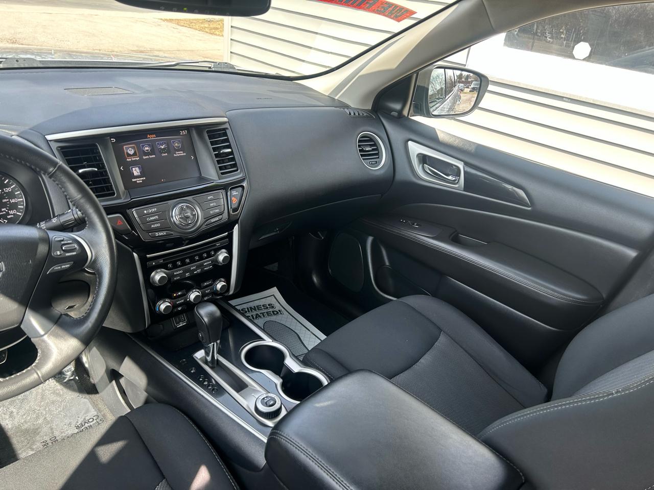 Nissan Pathfinder  2019