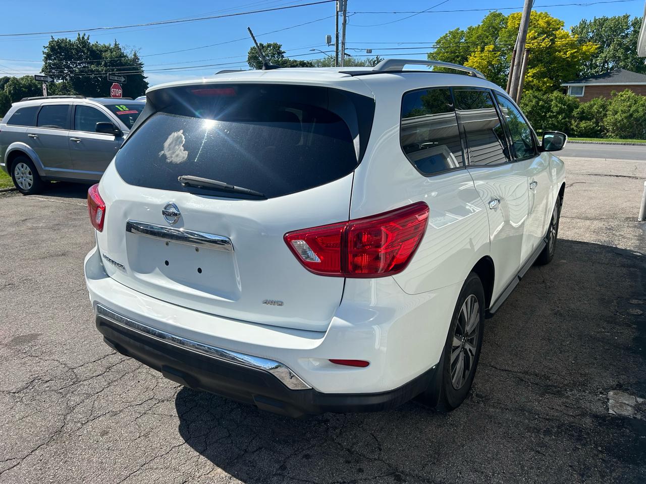 Nissan Pathfinder  2017
