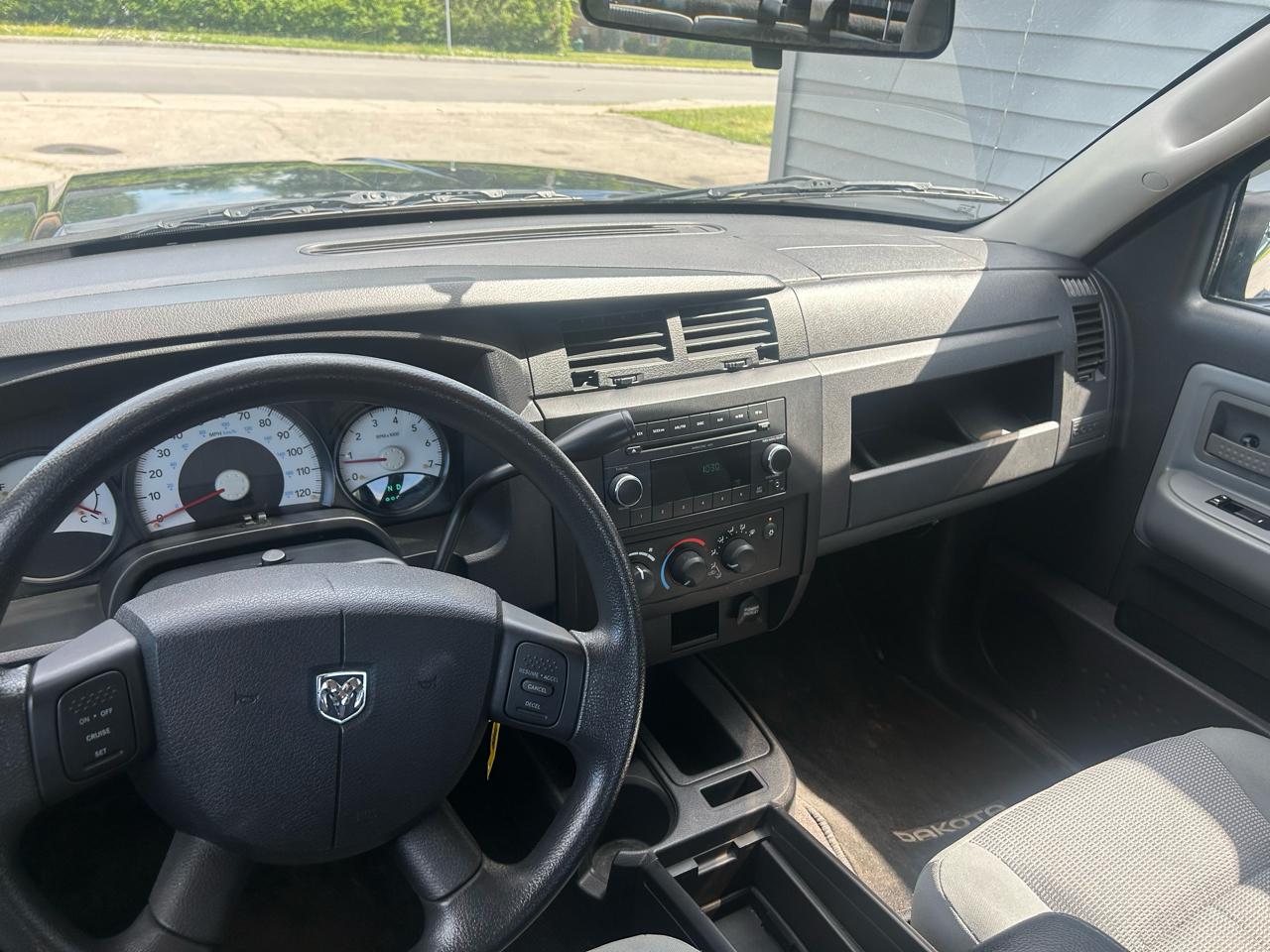 Dodge Dakota  2011