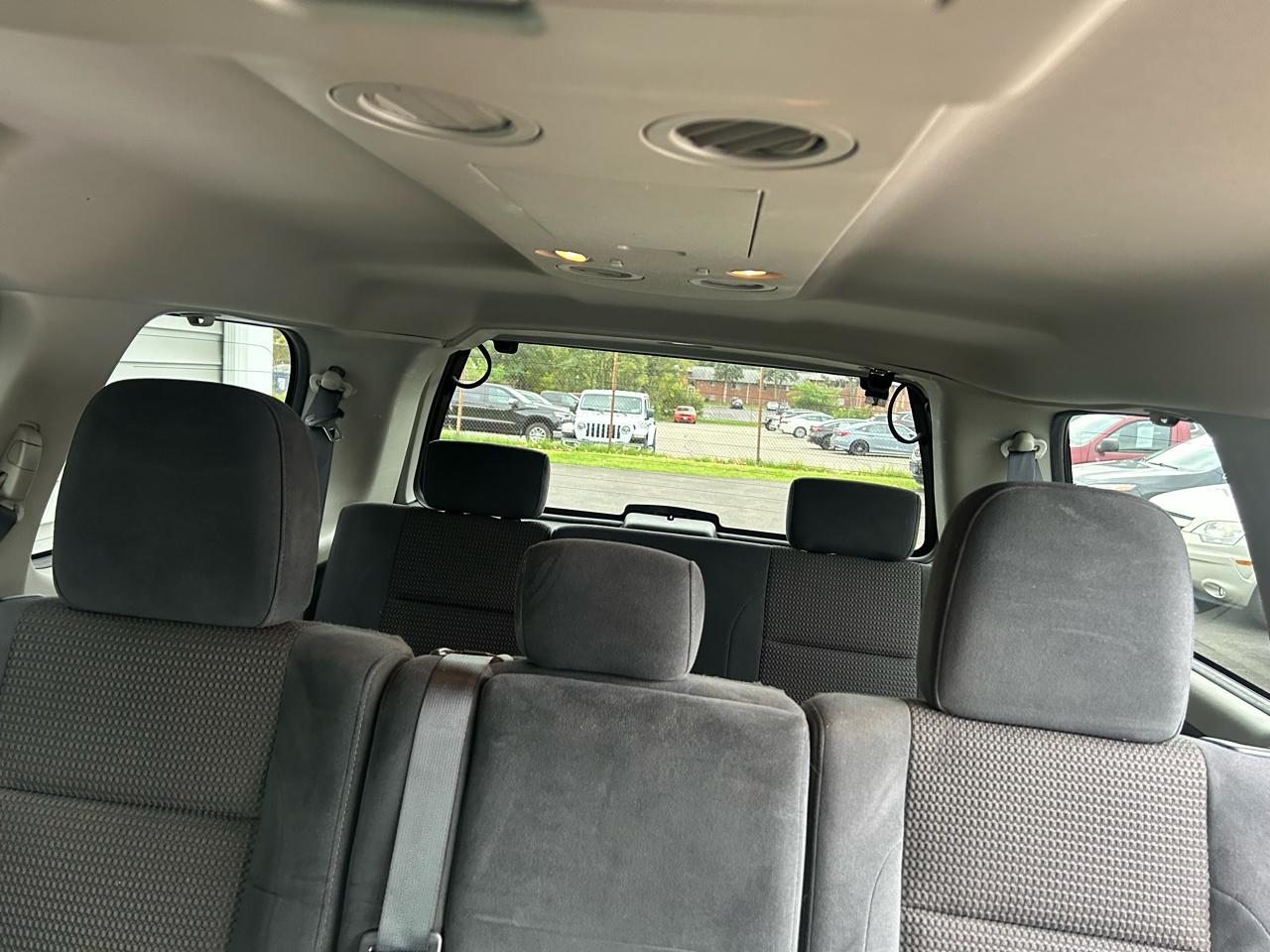 Nissan Armada  2013