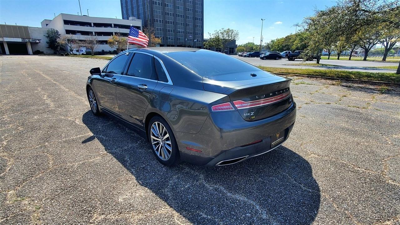 Lincoln MKZ  2017