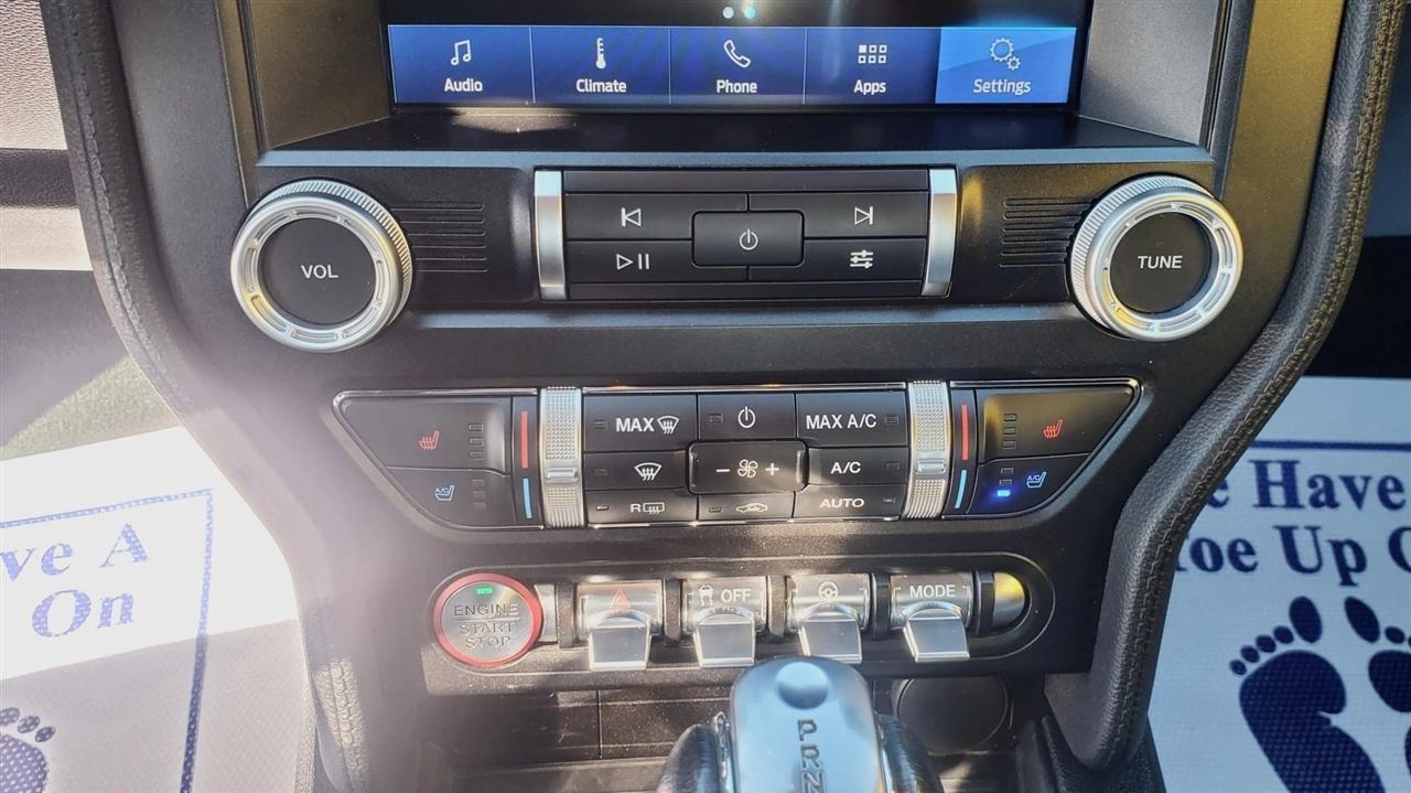 Ford Mustang  2021