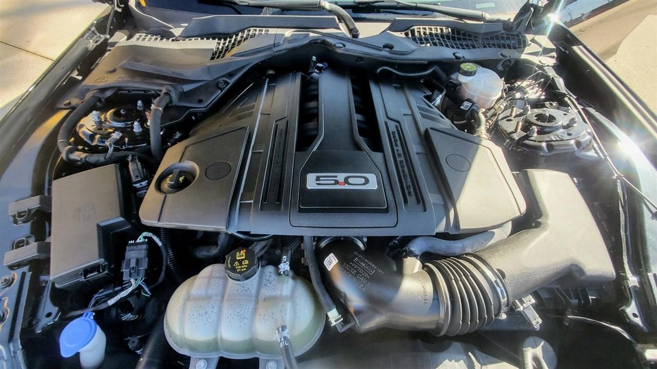 Ford Mustang  2021