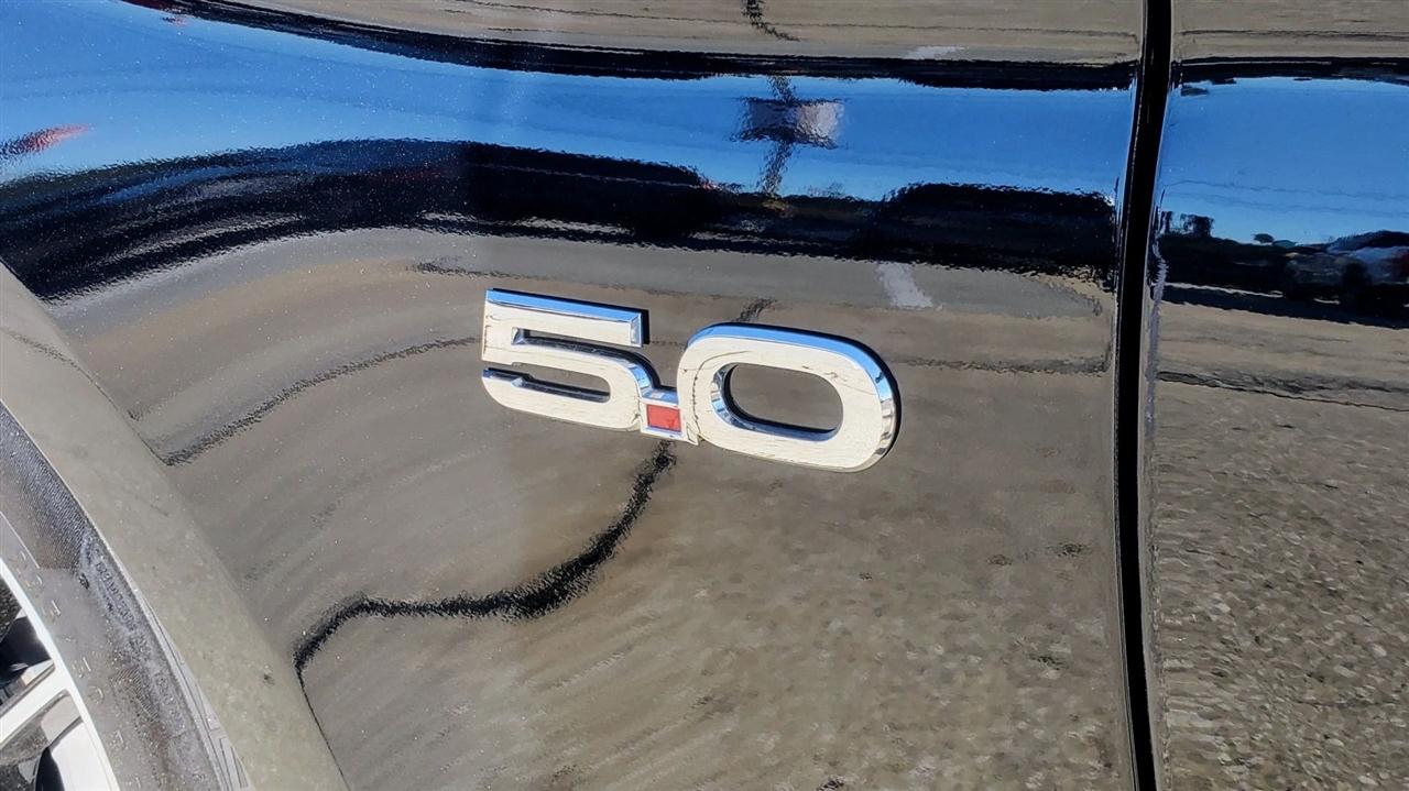 Ford Mustang  2021