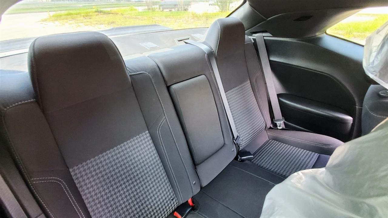 Dodge Challenger  2016