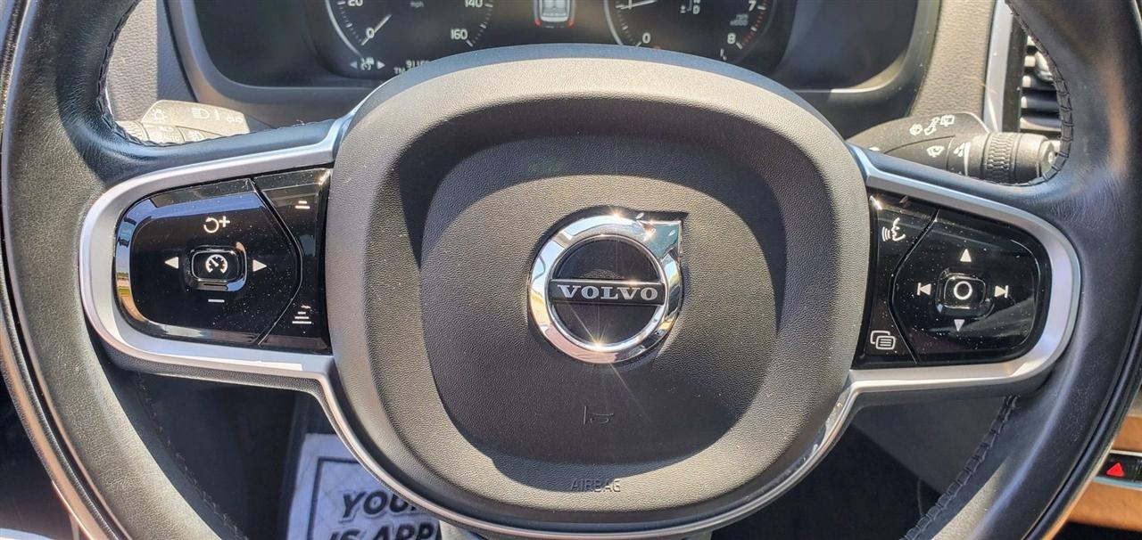 Volvo XC90  2019