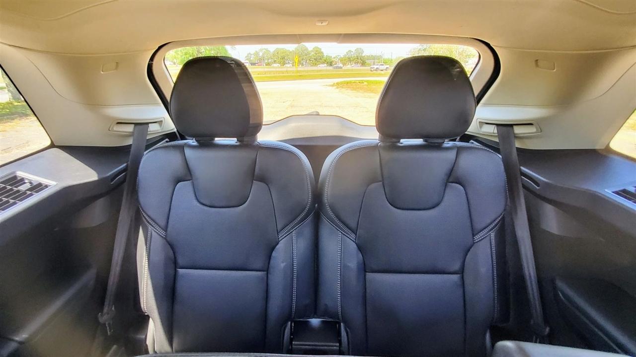 Volvo XC90  2019