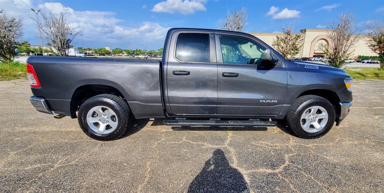 RAM 1500 Tradesman 4x4 Quad Cab 6'4" Box 2019