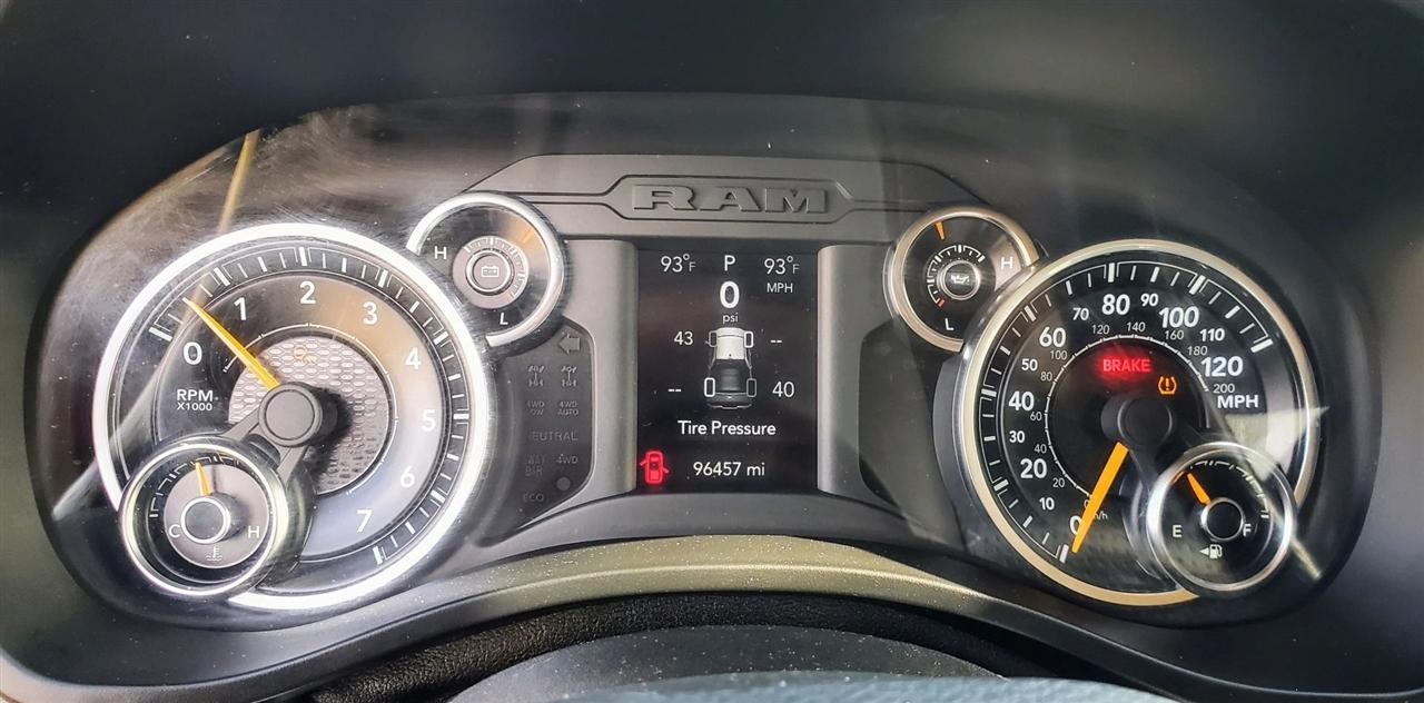 RAM 1500 Tradesman 4x4 Quad Cab 6'4" Box 2019