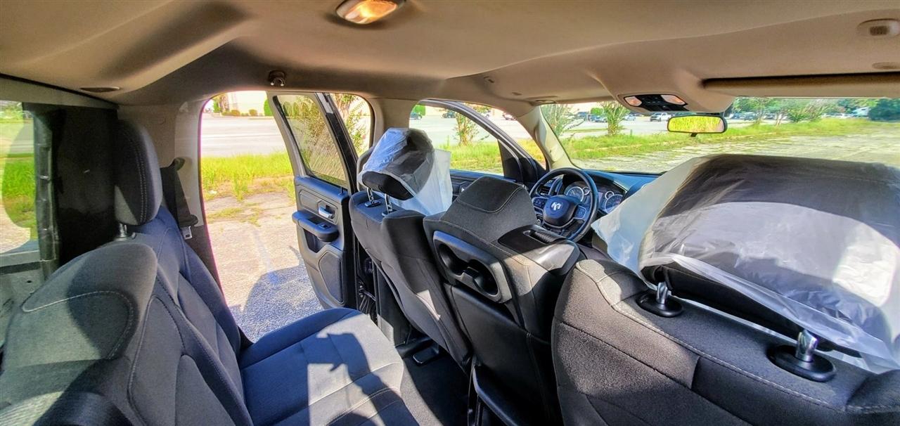 RAM 1500 Tradesman 4x4 Quad Cab 6'4" Box 2019