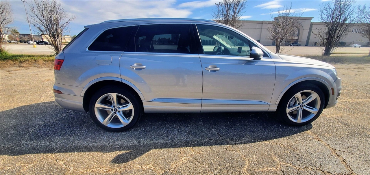 Audi Q7  2019