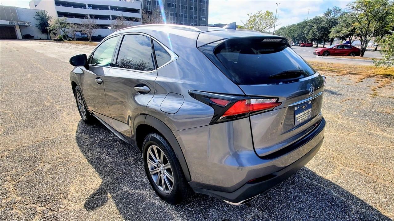 Lexus NX 200t  2016