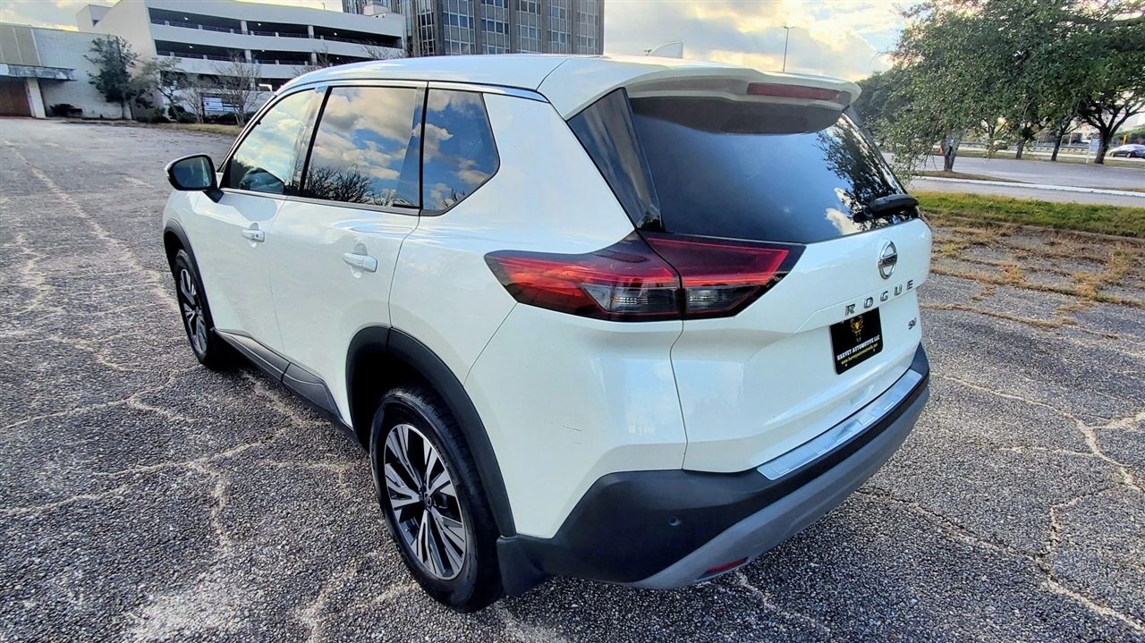 Nissan Rogue  2021