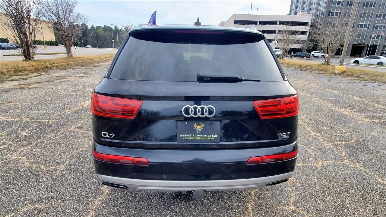 Audi Q7  2017