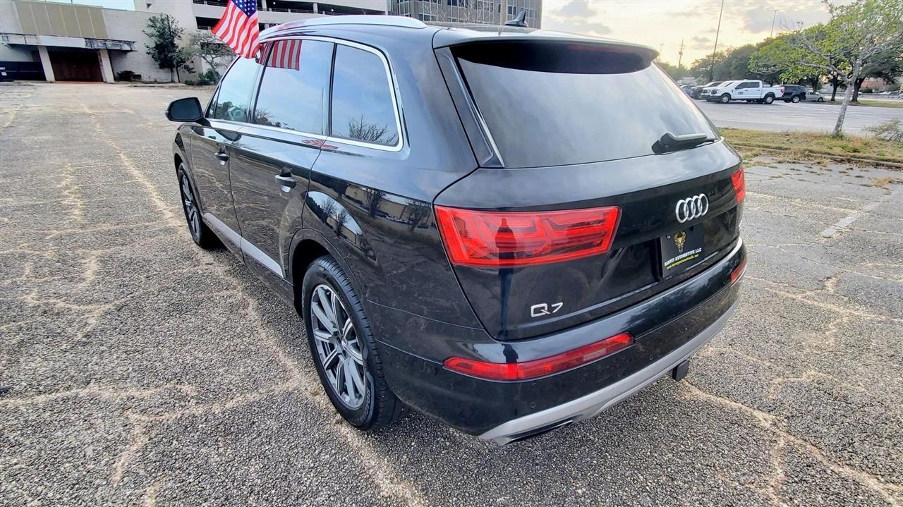 Audi Q7  2017