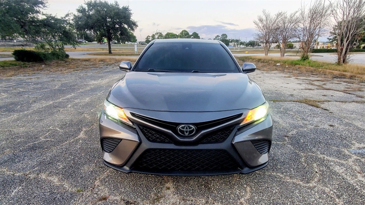 Toyota Camry  2019