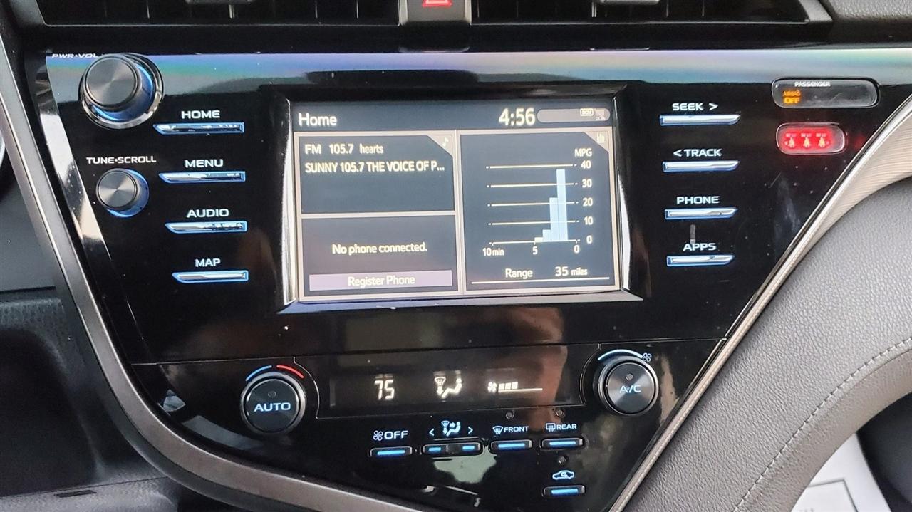 Toyota Camry  2019