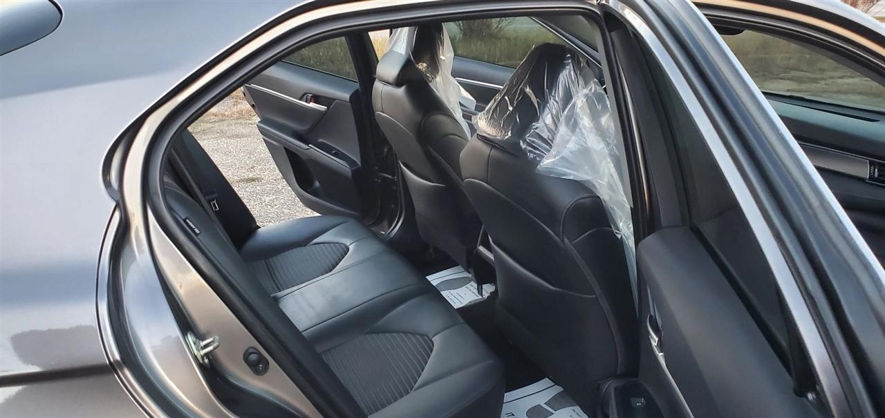 Toyota Camry  2019