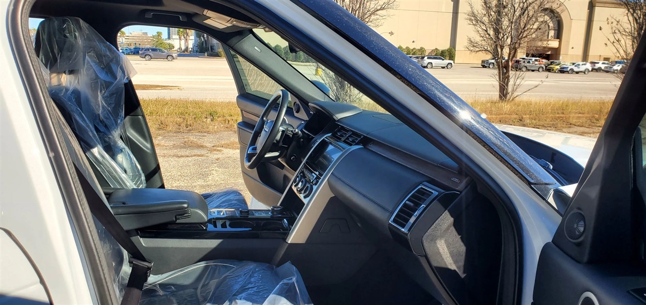 Land Rover Discovery  2020