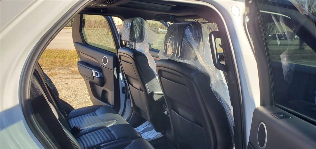 Land Rover Discovery  2020