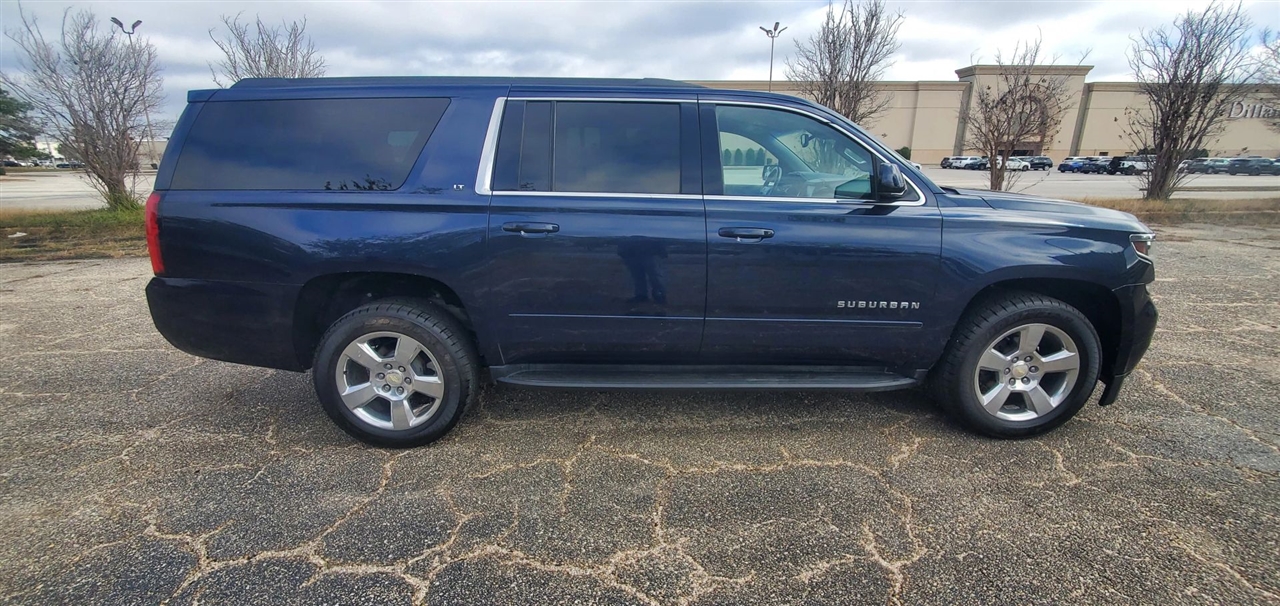 Chevrolet Suburban  2020