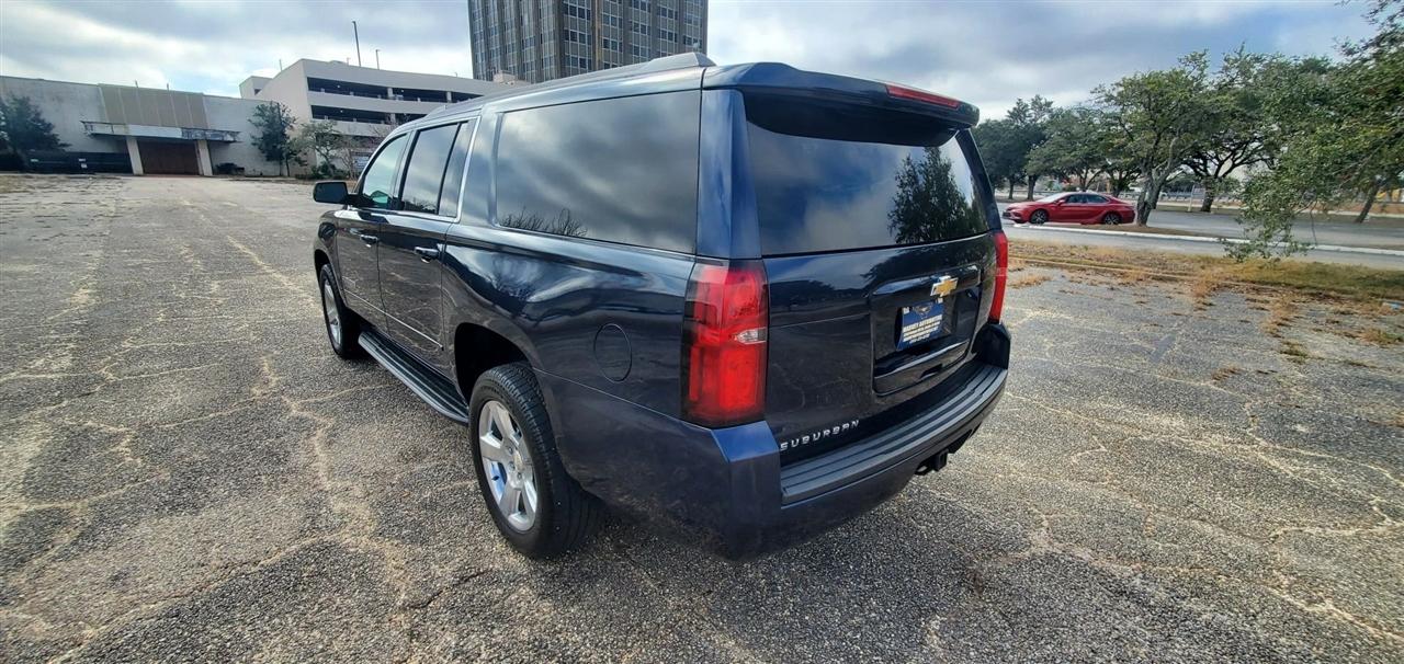 Chevrolet Suburban  2020