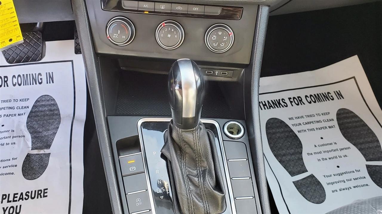 Volkswagen Jetta  2021