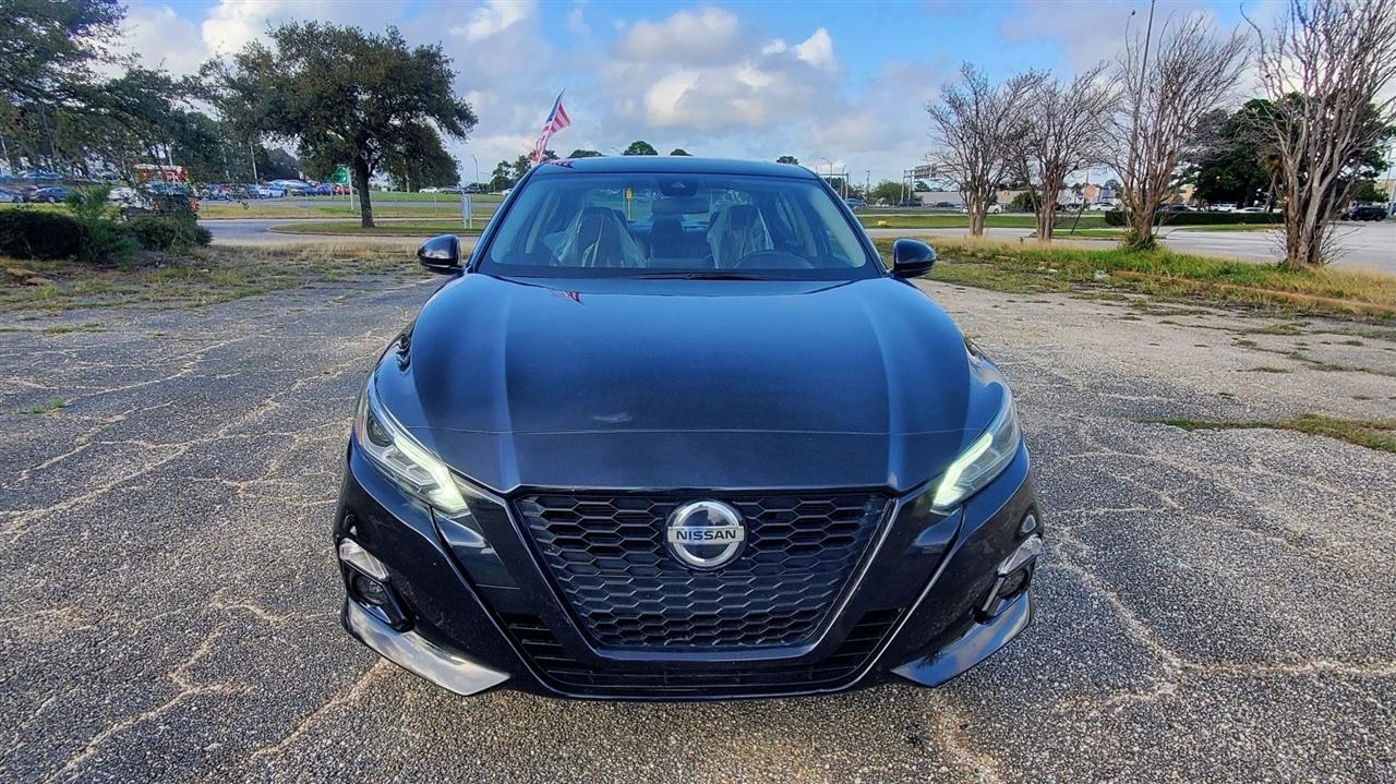 Nissan Altima  2022