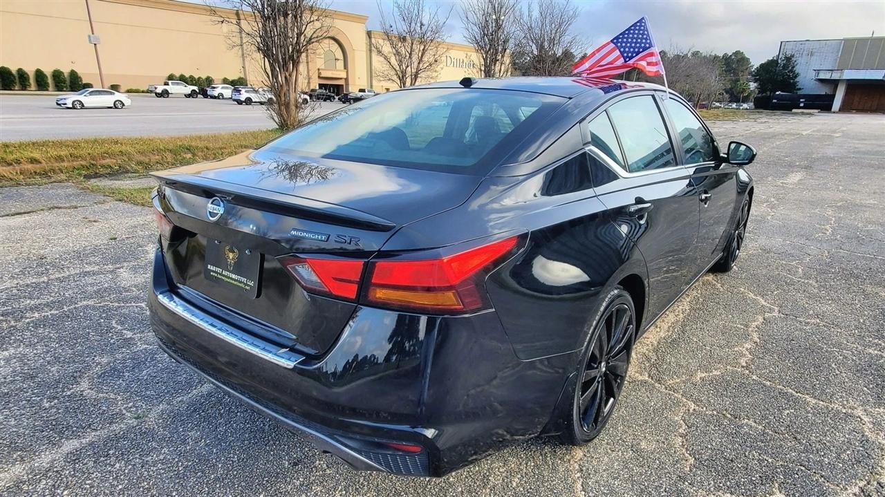 Nissan Altima  2022