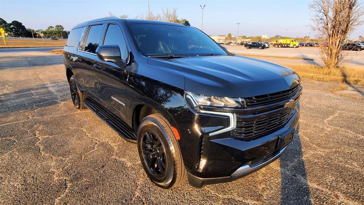 Chevrolet Suburban  2021