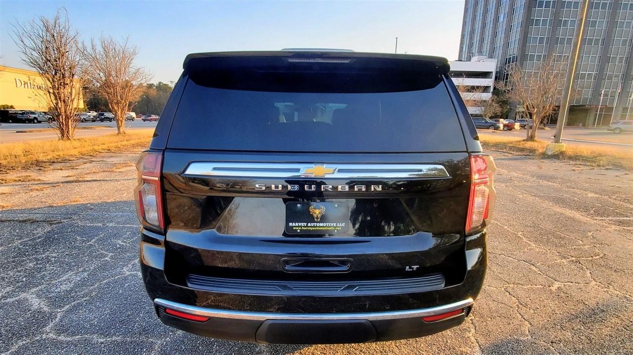 Chevrolet Suburban  2021