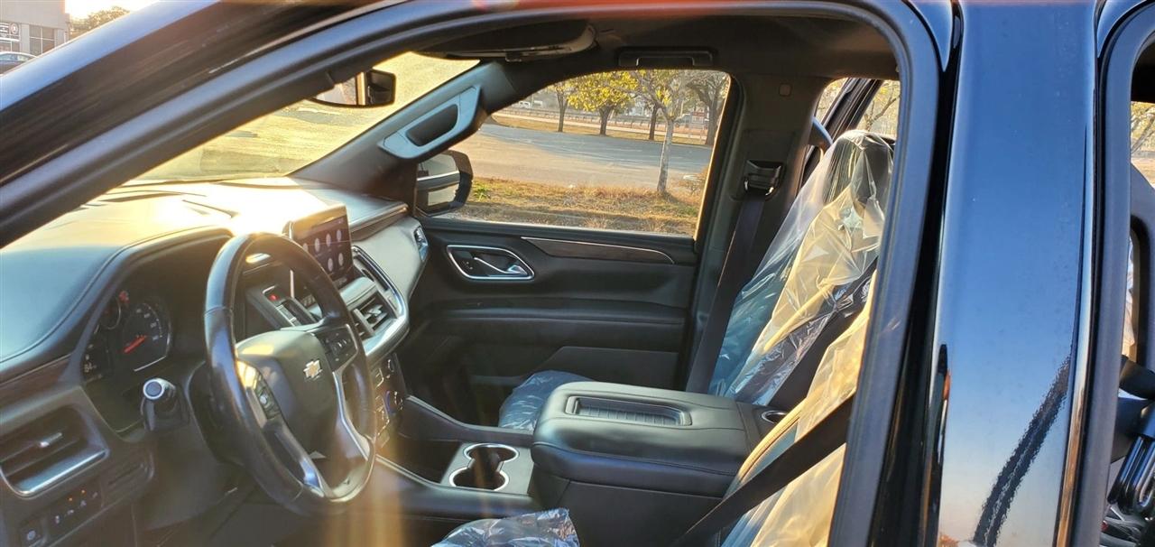 Chevrolet Suburban  2021