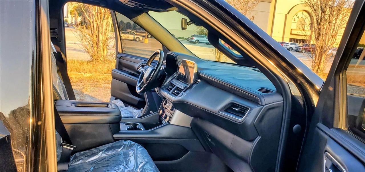 Chevrolet Suburban  2021