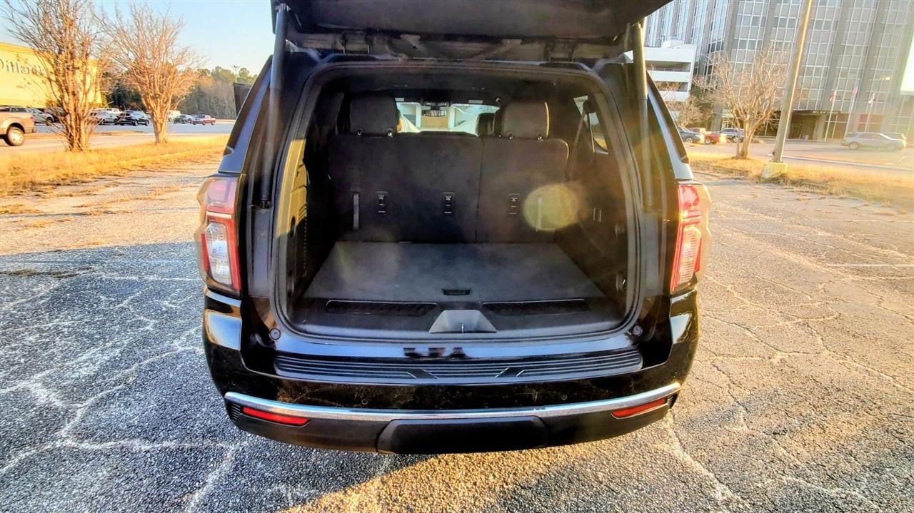 Chevrolet Suburban  2021