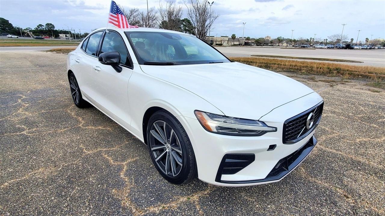 Volvo S60  2022