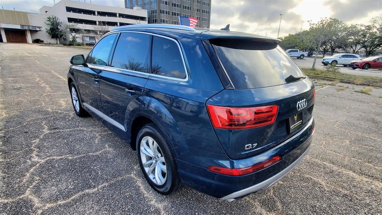 Audi Q7  2019
