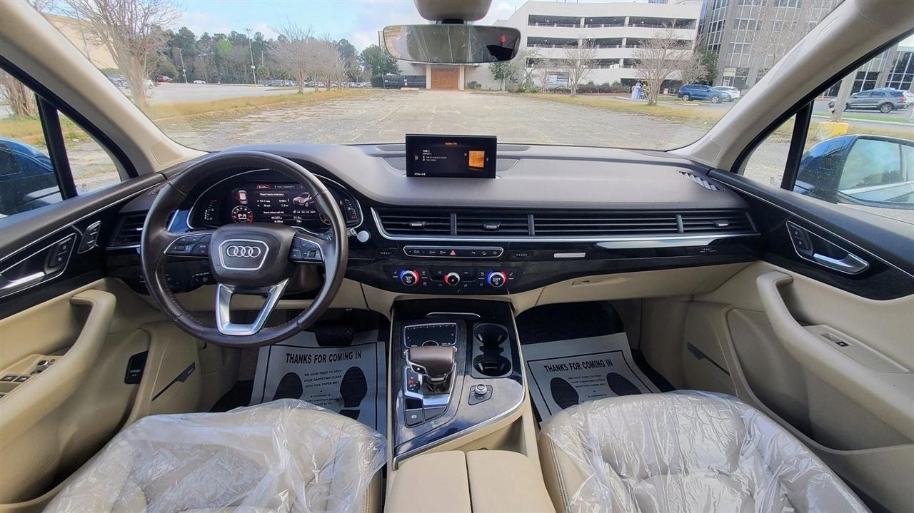 Audi Q7  2019