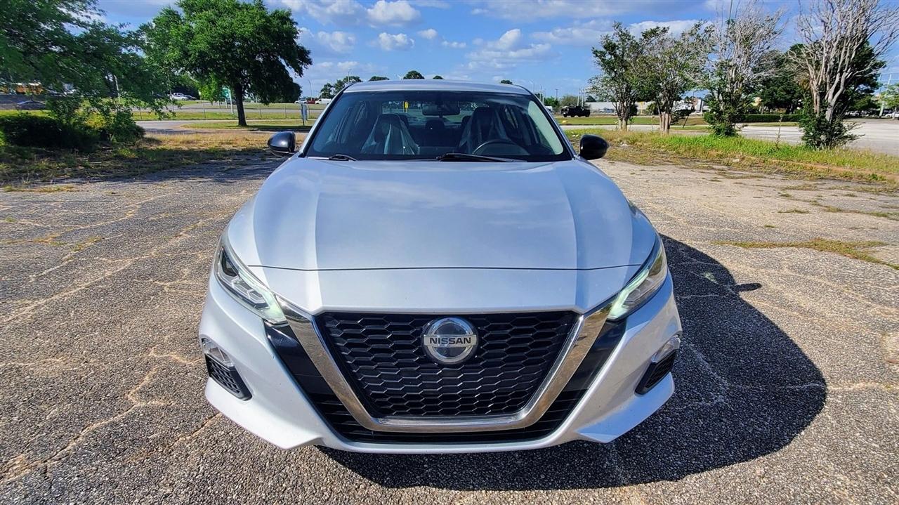 Nissan Altima 2.5 SR Sedan 2019