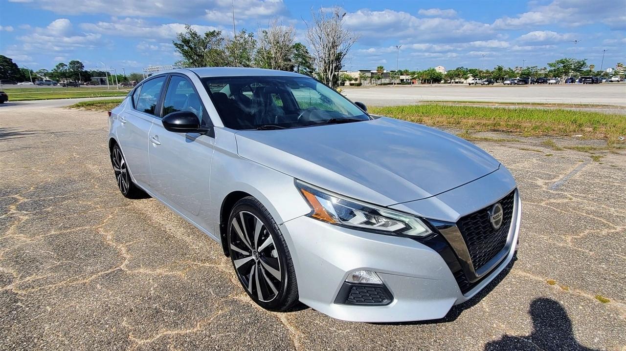 Nissan Altima 2.5 SR Sedan 2019
