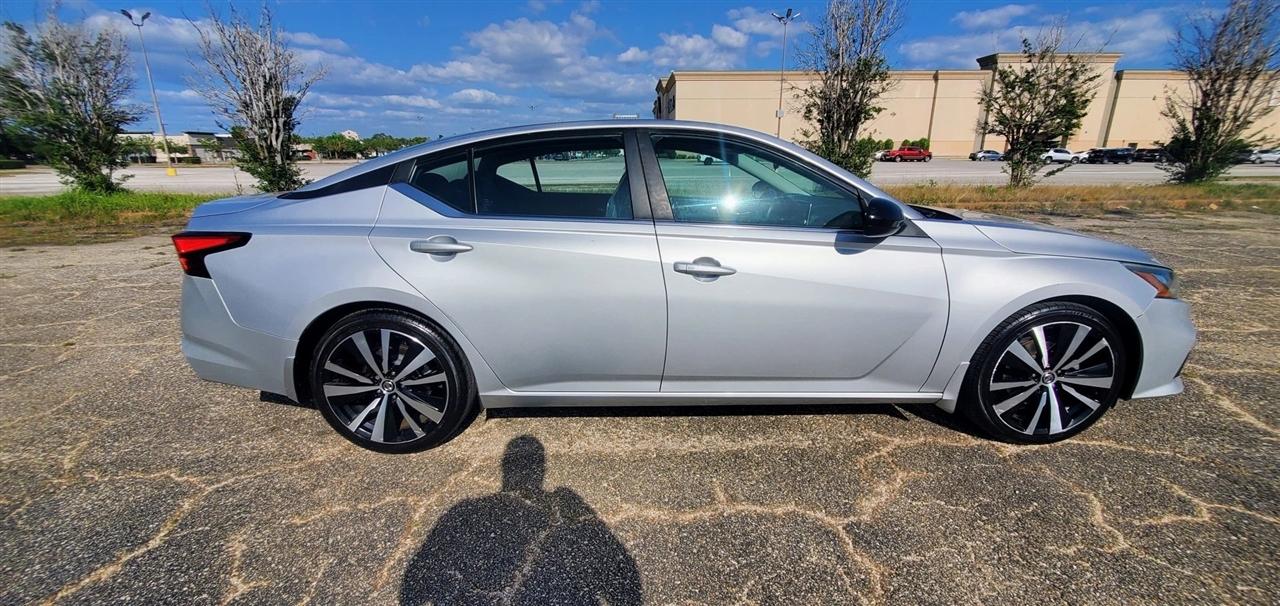 Nissan Altima 2.5 SR Sedan 2019