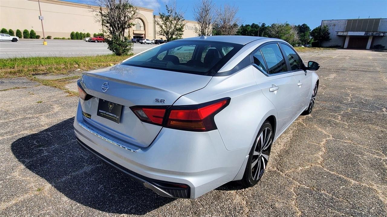 Nissan Altima 2.5 SR Sedan 2019