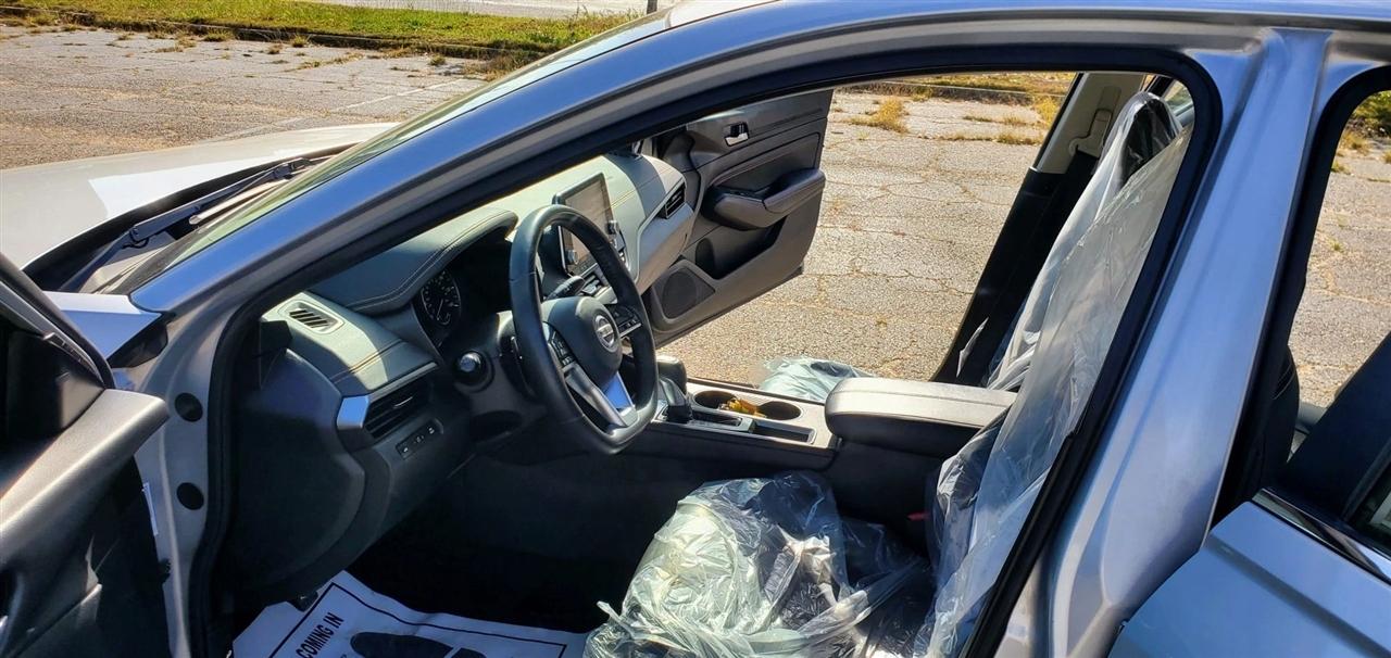 Nissan Altima 2.5 SR Sedan 2019