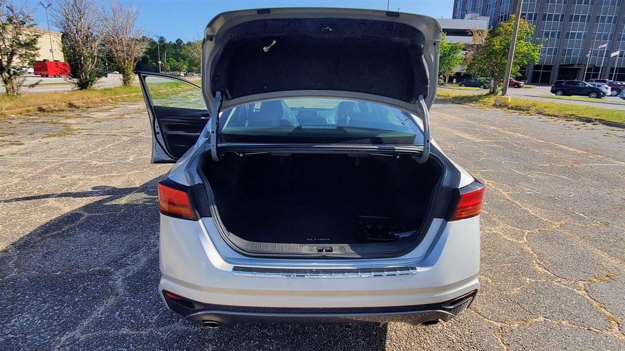 Nissan Altima 2.5 SR Sedan 2019